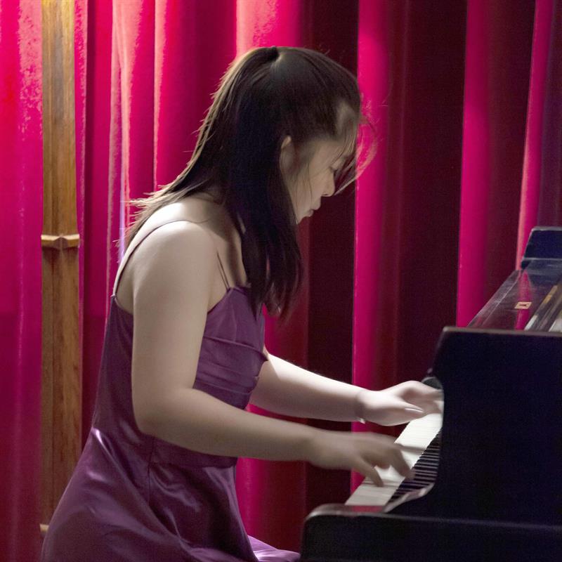 Xiaowen Shang